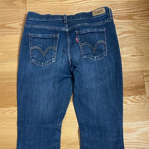 Levi’s Women’s 515 Bootcut, size 4 - Picture 5 of 6
